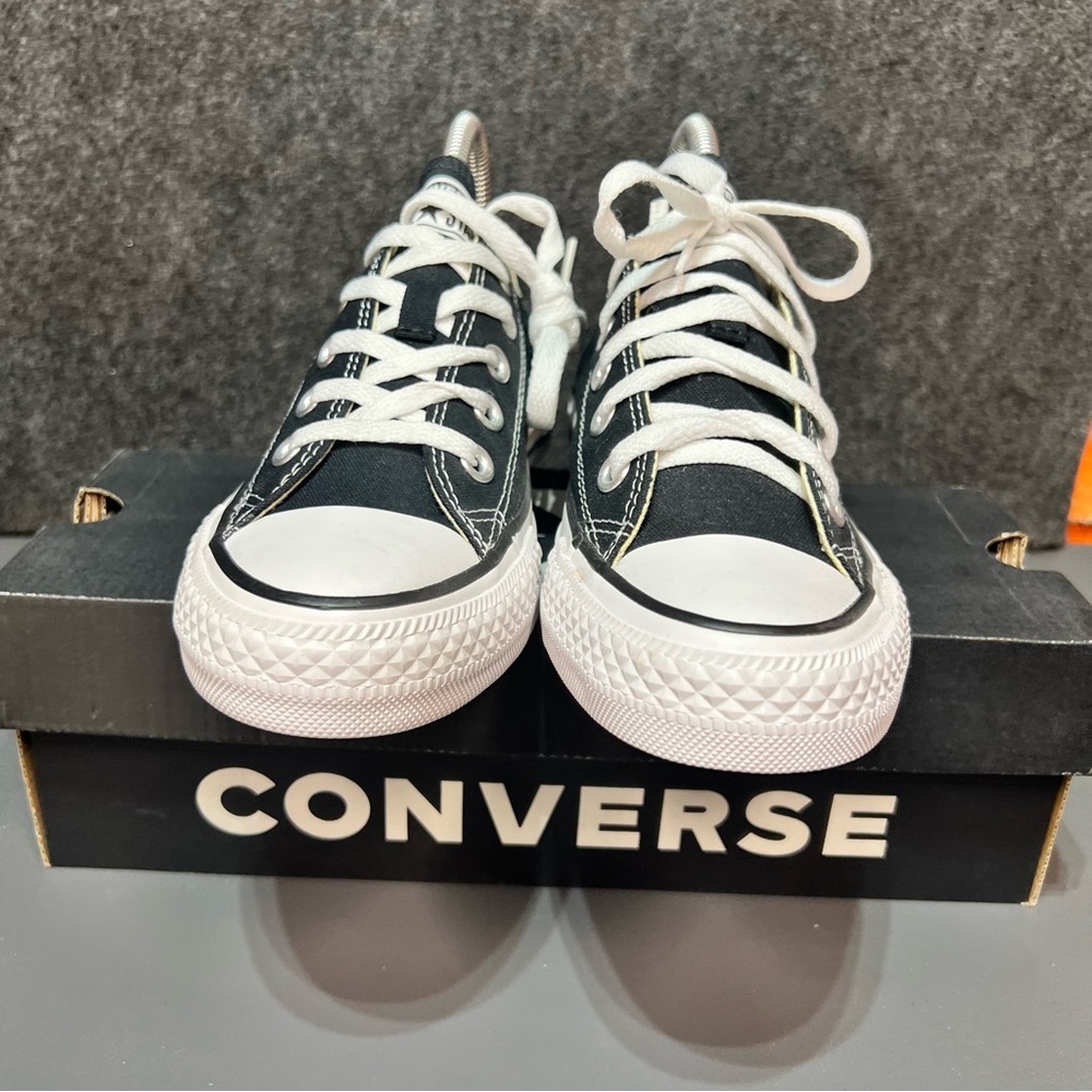 Converse Low Top “Ruth Bader Ginsburg” Women’s Shoes Size 6 - Picture 3 of 13